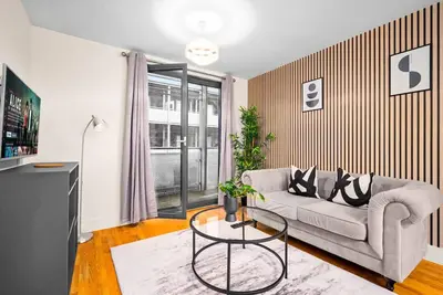 Image de Bright Spacious Apartment - Parking - Balcony - China Town