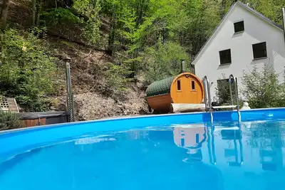 Image de Wellness holiday home with a covered pool, hot tub and barrel sauna in the Rosbachtal