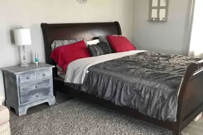 Image de Beautiful secluded- outside of city w/ocean views