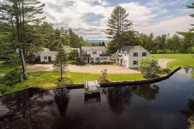 Image de Secluded And Private Mountain Retreat on 70 acres 9Br\/8Ba Hot Tub, Ponds, River