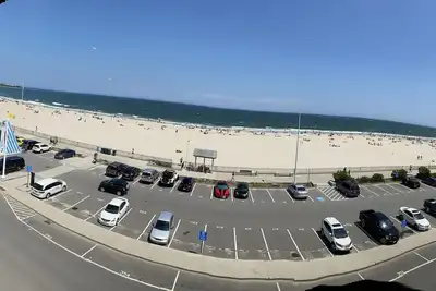 Image de Ocean Front Pent House Beautiful Beach View Full Furnished Family Vacation Condo