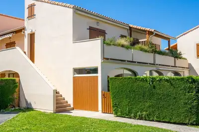 Image de Les Soleils Rouges by Interhome