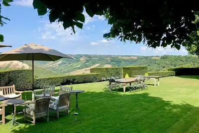 Image de Villa Vinarte, Maison élégante, 2 piscines, tennis, spa, vignoble,