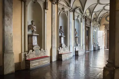 Image de Un Penthouse avec Jardin dans un Palais Historique à Rome