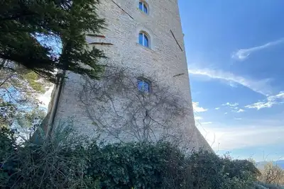 Image de la Torre Fortunata: Une tour médiévale entièrement restaurée en Ombrie