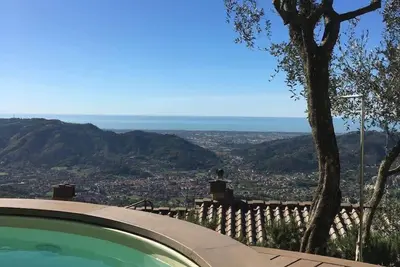 Image de Montagne et Mer sur la Côte Toscane, rêve d'architecte, jacuzzi