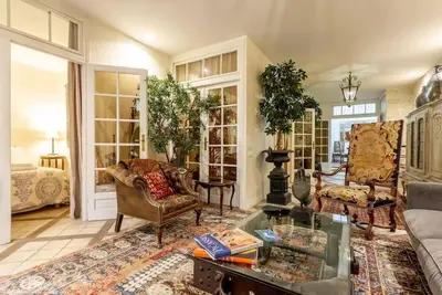 Image de Vivaldi, Appartement hors du commun, 4 chambres et 3 salles de bain, au coeur du Marais, dans un bât