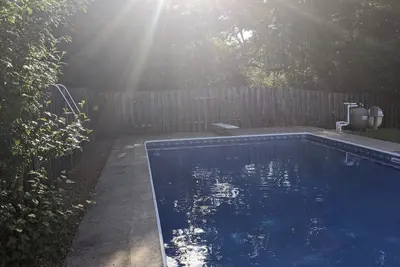 Image de s1. Beautiful home in historic Scottsboro w\/ pool