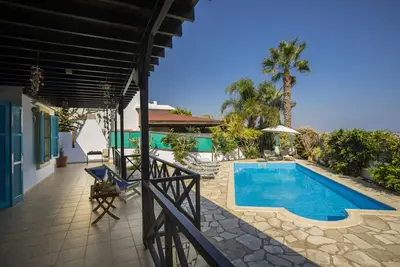 Image de The Ultimate Guide to Renting Your Luxury 3 Bedroom Villa, Protaras Villa 1481