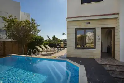 Image de Imagine Your Family Renting This Contemporary Style Villa, Protaras Villa 1466