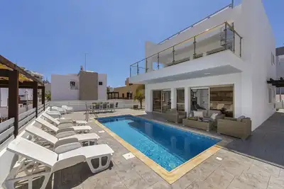 Image de You and Your Family will Love this 5 Star Villa with Private Pool, Protaras Villa 1500