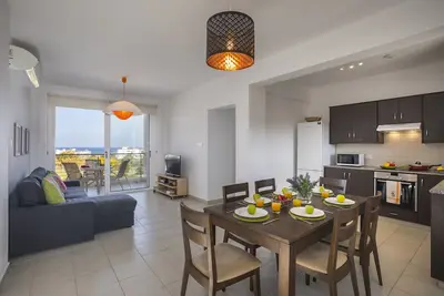 Image de Imagine You and Your Family Renting this Perfect Holiday Apartment minutes from the beach, Protaras Apartment 1412