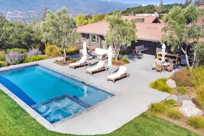 Image de Sonoma Hilltop Estate with 3 Bedrooms and Pool - Includes Wine Tasting Passport