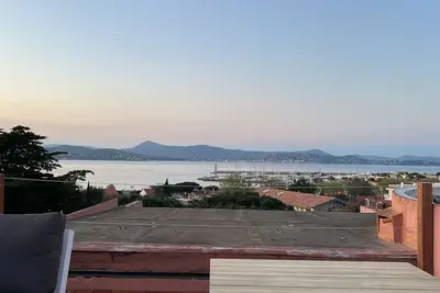 Image de Appartement de rĂŞve avec grande terrasse vue mer au centre de Saint Tropez