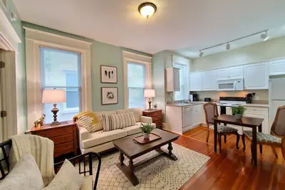 Image de Historic Urban Downtown 1 Bedroom with Parking