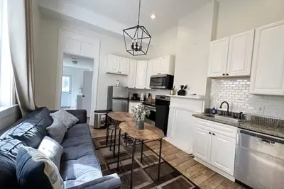 Image de Historic New Orleans Shotgun Home 5 Minutes to French Quarter - Spacious! 2916