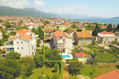 Image de Appartements Damir, (16282), Kaštel Štafilić, Croatia
