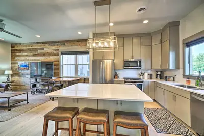 Bozeman Stand-Alone Home w\/ River Access!