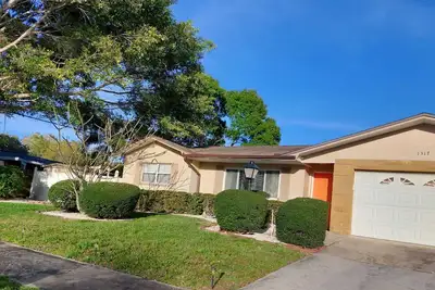 Image de This is a residential house located mins drive from famous Clearwater beach