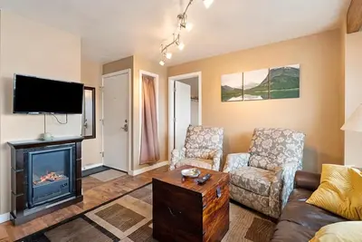 Image de Newly Updated 2 Bedroom Condo in the Heart of Downtown Whitefish!