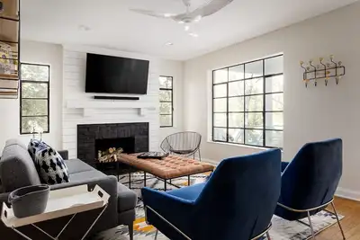 Image de Charming house in one of Louisville's most coveted neighborhoods