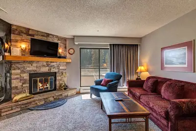 Image de Downtown and Close to Breck Ski Lifts!