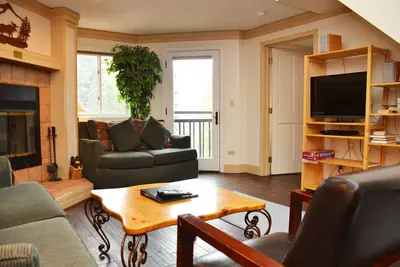Image de Wonderful Location in the Heart of Breckenridge! By Ski Village Resorts
