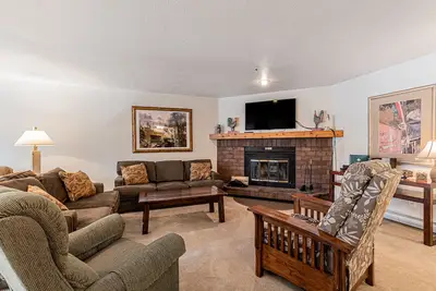 Image de Conveniently located in Breckenridge, Garage Parking!