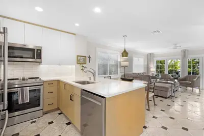 Image de **Ascension** @ The Truman Annex Compass Realty