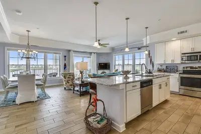 Image de Pet Friendly (1 Max 50lb Limit) Laguna Bay Beautiful Condo Free Golf at Bear Trap Dunes and More! ! !