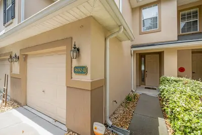 Image de Beautiful and spacious townhome in Jacksonville