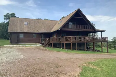 Image de Lake View Log Cabin with amazing views