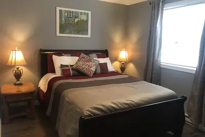 Cozy & Compact 1br Pad - Private & Centrally Located
