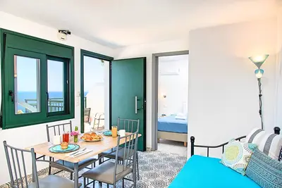 Istron Beachview Apartment