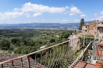 Image de Historic house in old town with breathtaking views