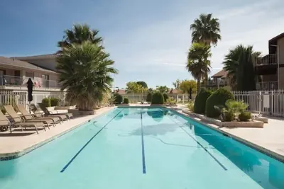 Image de View, Pets Ok, Pool, Hot Tub, Pickleball, Tennis, Basketball, Hike/Bike Trails