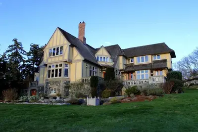 Image de Executive Private Waterfront Estate