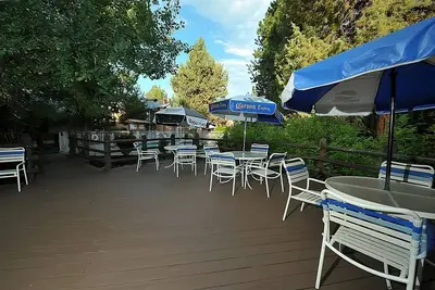 Image de Your Home Away From Home! 2 Convenient Units, Free Parking, Pet-Friendly
