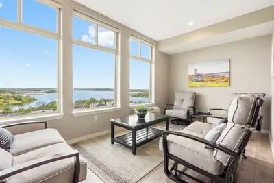 Exquisite Lake View Condo with Sunroom & Balcony at The Majestic at Table Rock