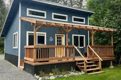 Cozy cabin built in 2020!