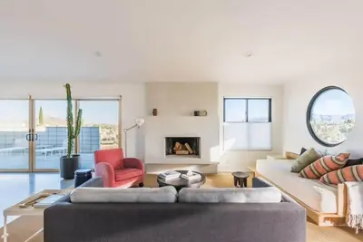 Image de Yucca Hut By Homestead Modern