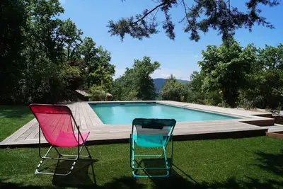 Image de Maison de vacances, au calme, avec piscine chauffée