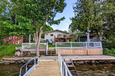 Image de Whitefield Cottage ~ Sky Above, Lake Below!