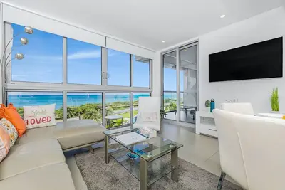 Image de Theres no place like home except for this condo