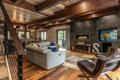 Image de Waterford 6 | Walk to Base Area | Pet Friendly | Luxe Townhome | Close to Slopes