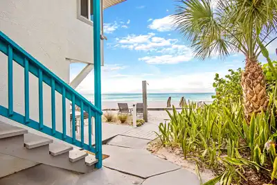 Image de Beach Front Unit 4 Upstairs