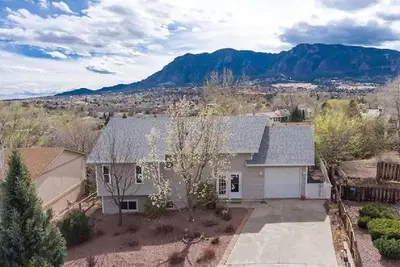 Image de Amazing views Spacious charming home near Downtown\n