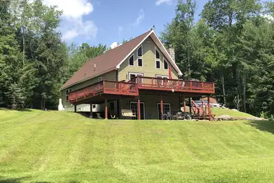 Image de Windham Mountain Chalet with Treehouse sleeps 15, Game Room & fireplace