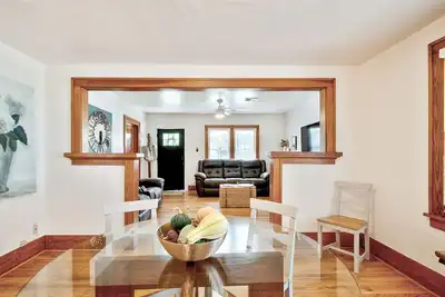 Image de 2bd-1ba-accommodates 4 guests