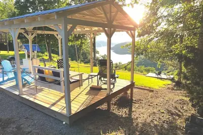 Image de Tinyhouse LakeView Cottage with a Million Dollar View! ! Atv trail to lake!
